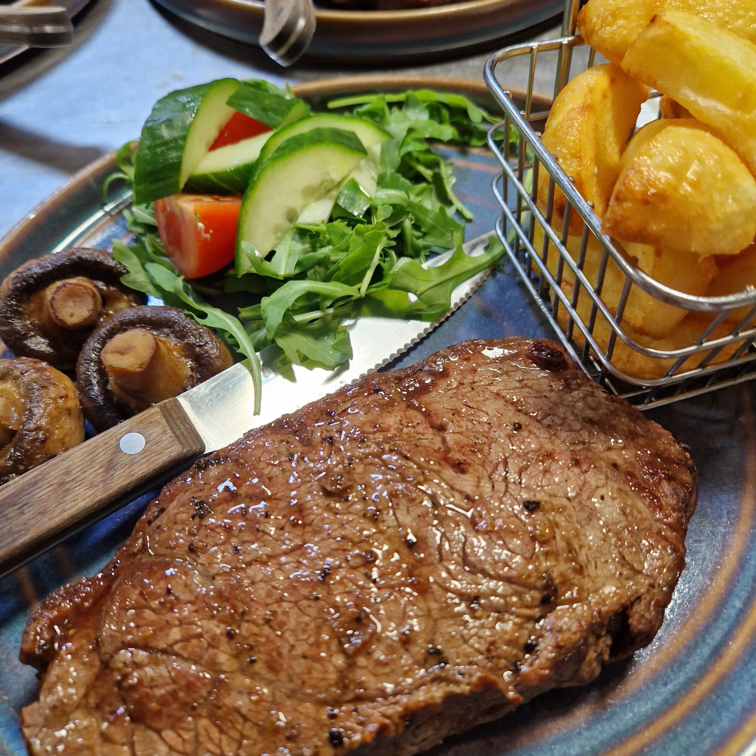 pub grub near me